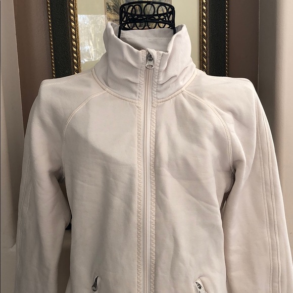 Lululemon Keep It Cozy Jacket
Angel Wing - Picture 4 of 14